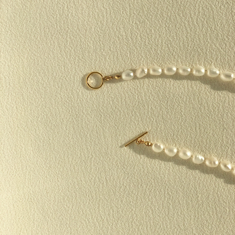 Pearl Necklace with Toggle Clasp