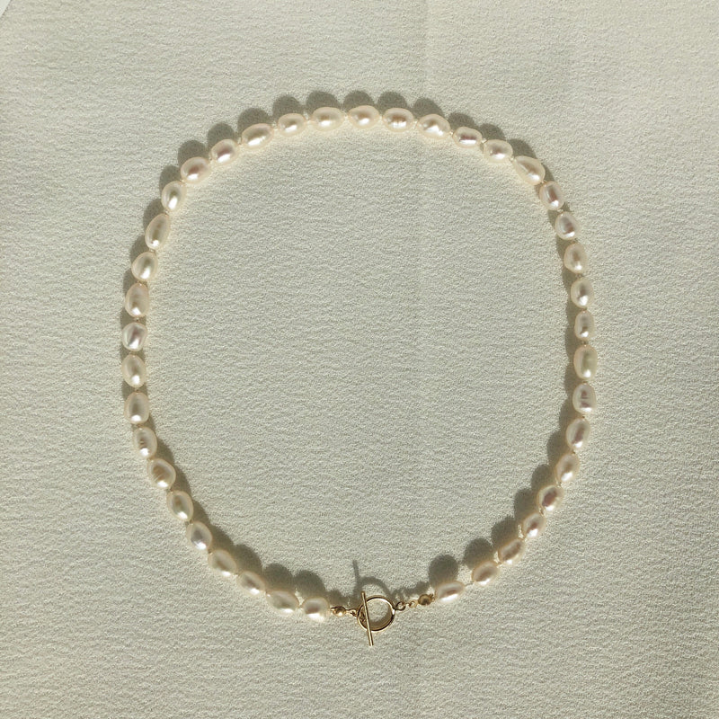 Vintage AVON Silver Tone Large Pendant, Dangle Faux Pearl Necklace | eBay
